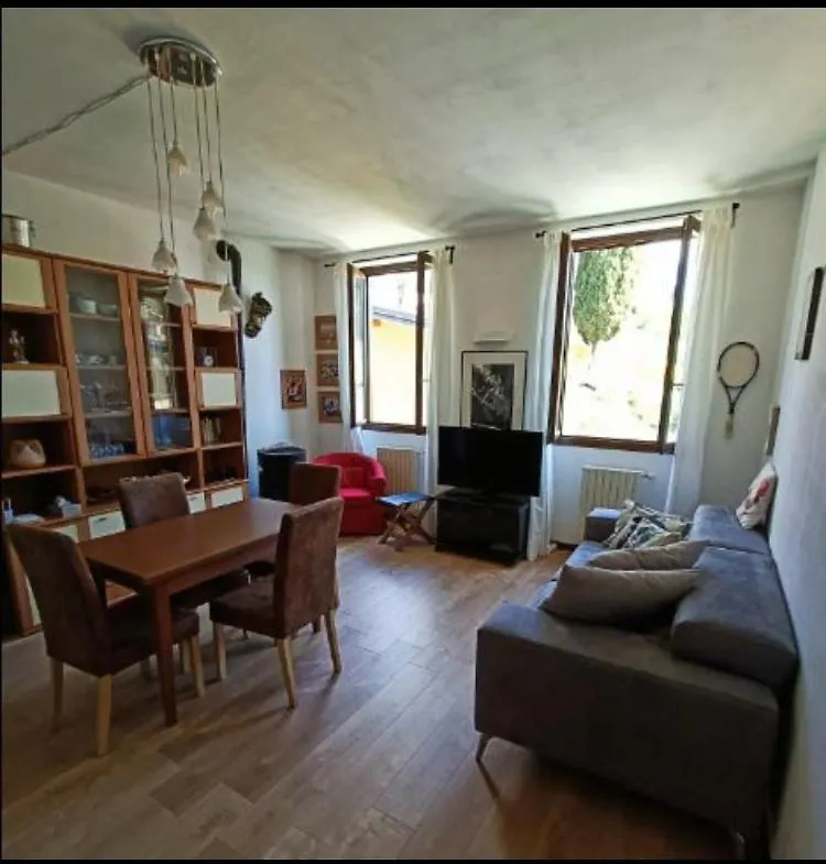 Apartmán Casa Di Beppa Gardone Riviera 0*,